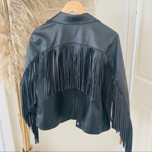 ✨HOST PICK✨ Boho Fringe Leather Jacket - Picture 7 of 8